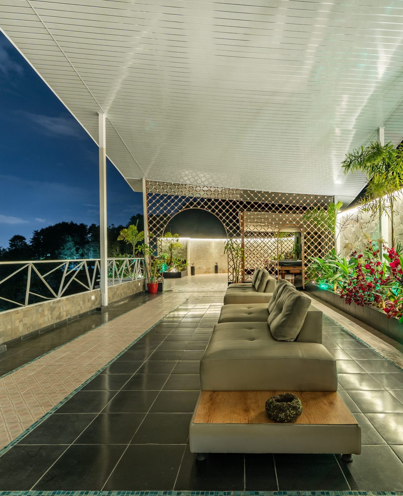 Amazing-Villa-in-medellin-el-poblado-47-scaled-e1694612908833